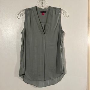 Vince Camuto green sleeveless v neck top